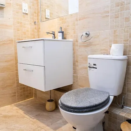 Luxury 2Br Apartment - City View Escape Manchester Exterior photo