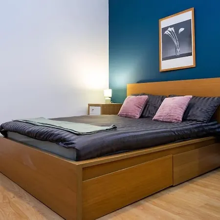Luxury 2Br Apartment - City View Escape Manchester Exterior photo